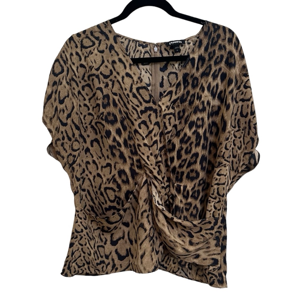 Express Animal Print Blouse Twist Top in size Women’s XL